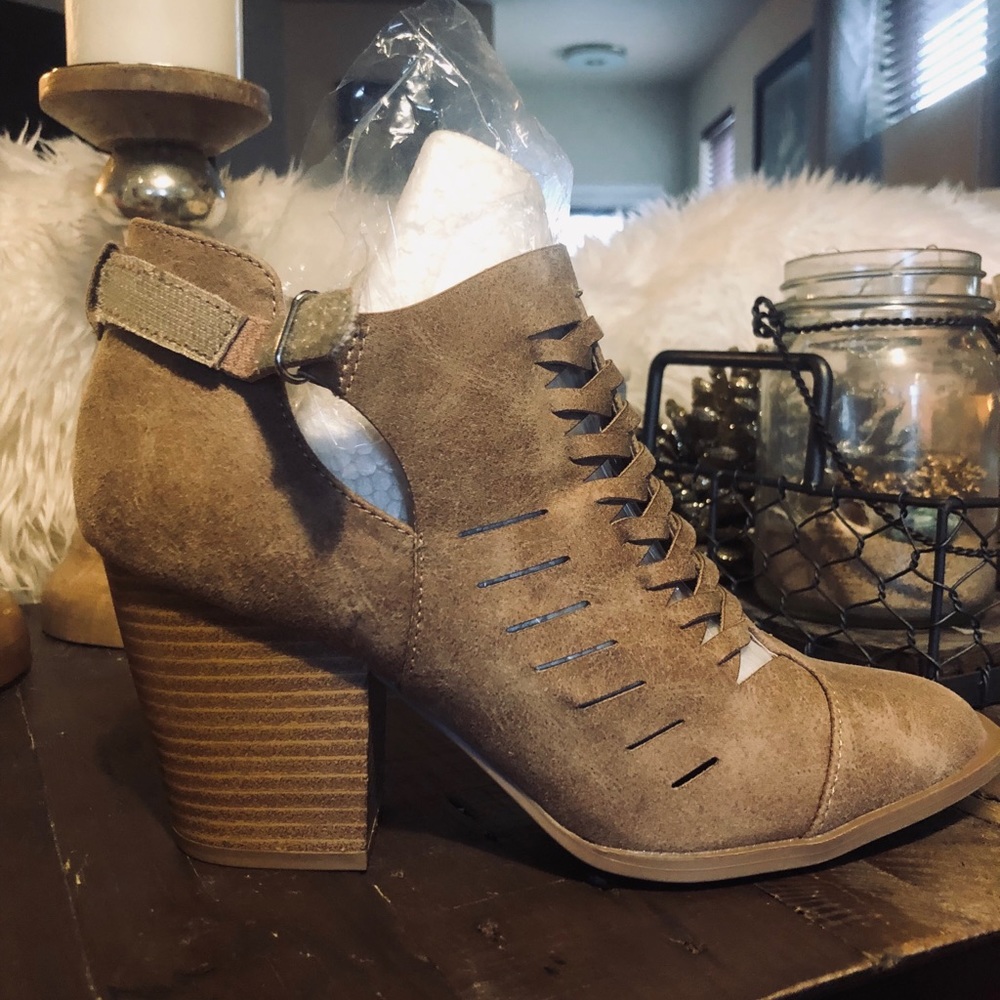 Qupid BOOTS